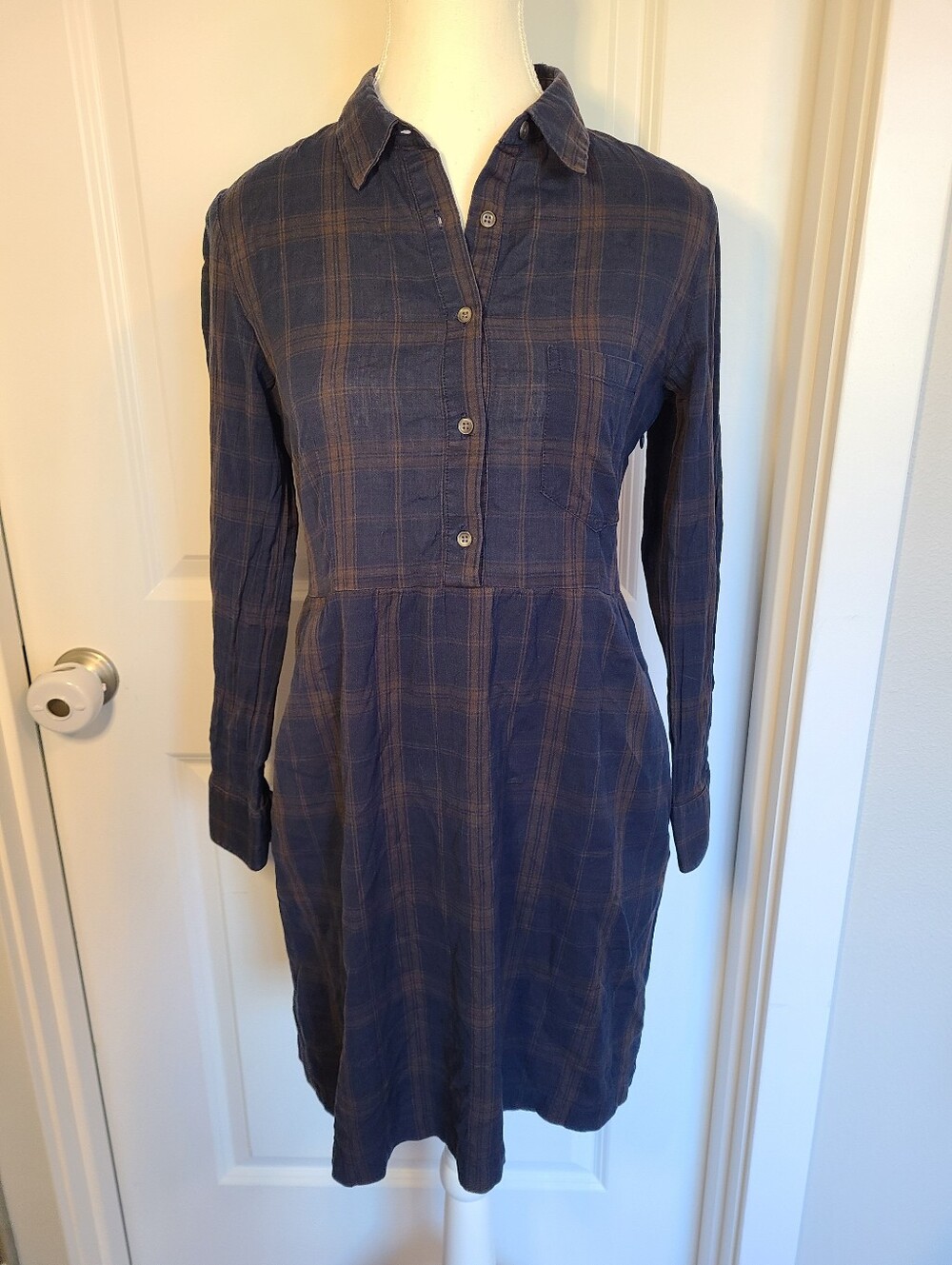 Plaid Grunge Dark Academia Steven Alan Made USA Dress Size 6 Button Front.